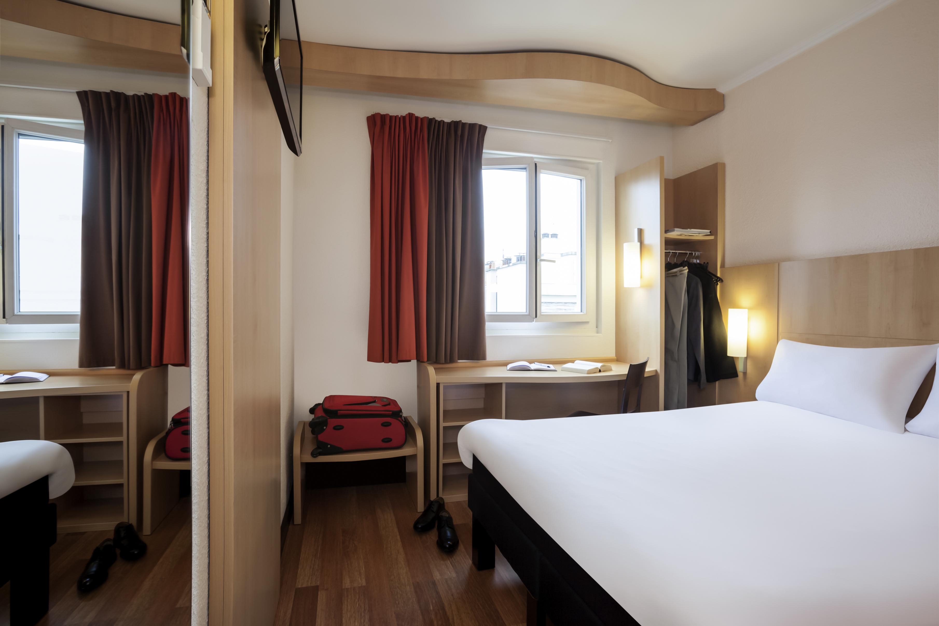 ไอบิส ปารีส แมน มงปาร์นาส 14 Hotel ภายนอก รูปภาพ