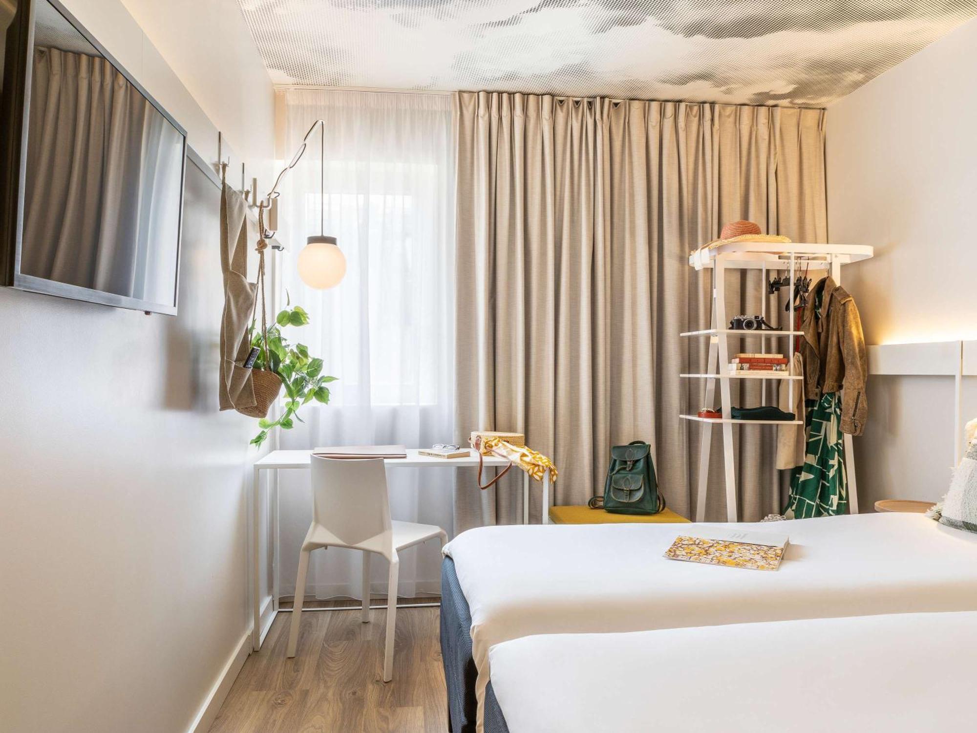 ไอบิส ปารีส แมน มงปาร์นาส 14 Hotel ภายนอก รูปภาพ