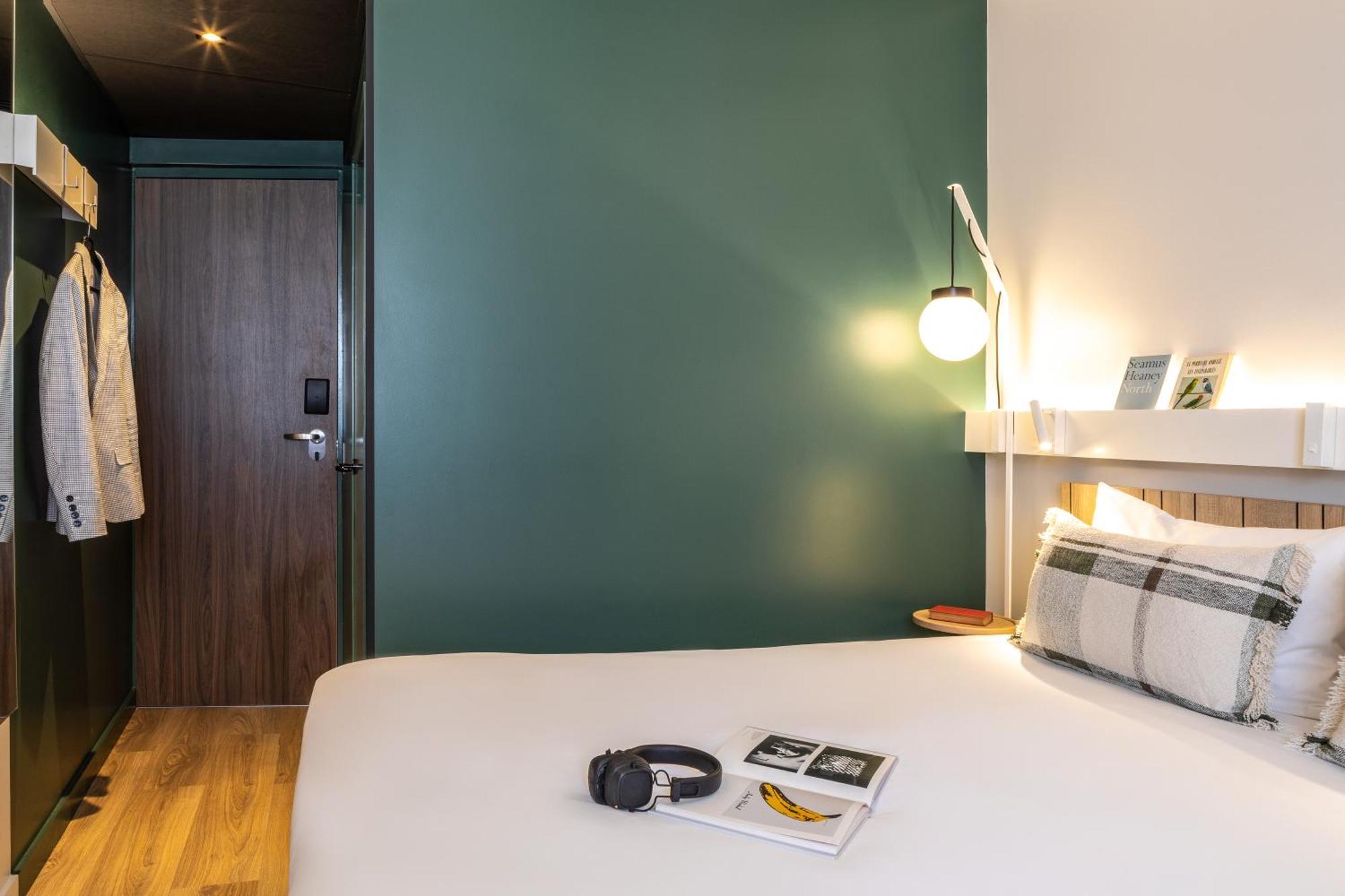 ไอบิส ปารีส แมน มงปาร์นาส 14 Hotel ภายนอก รูปภาพ