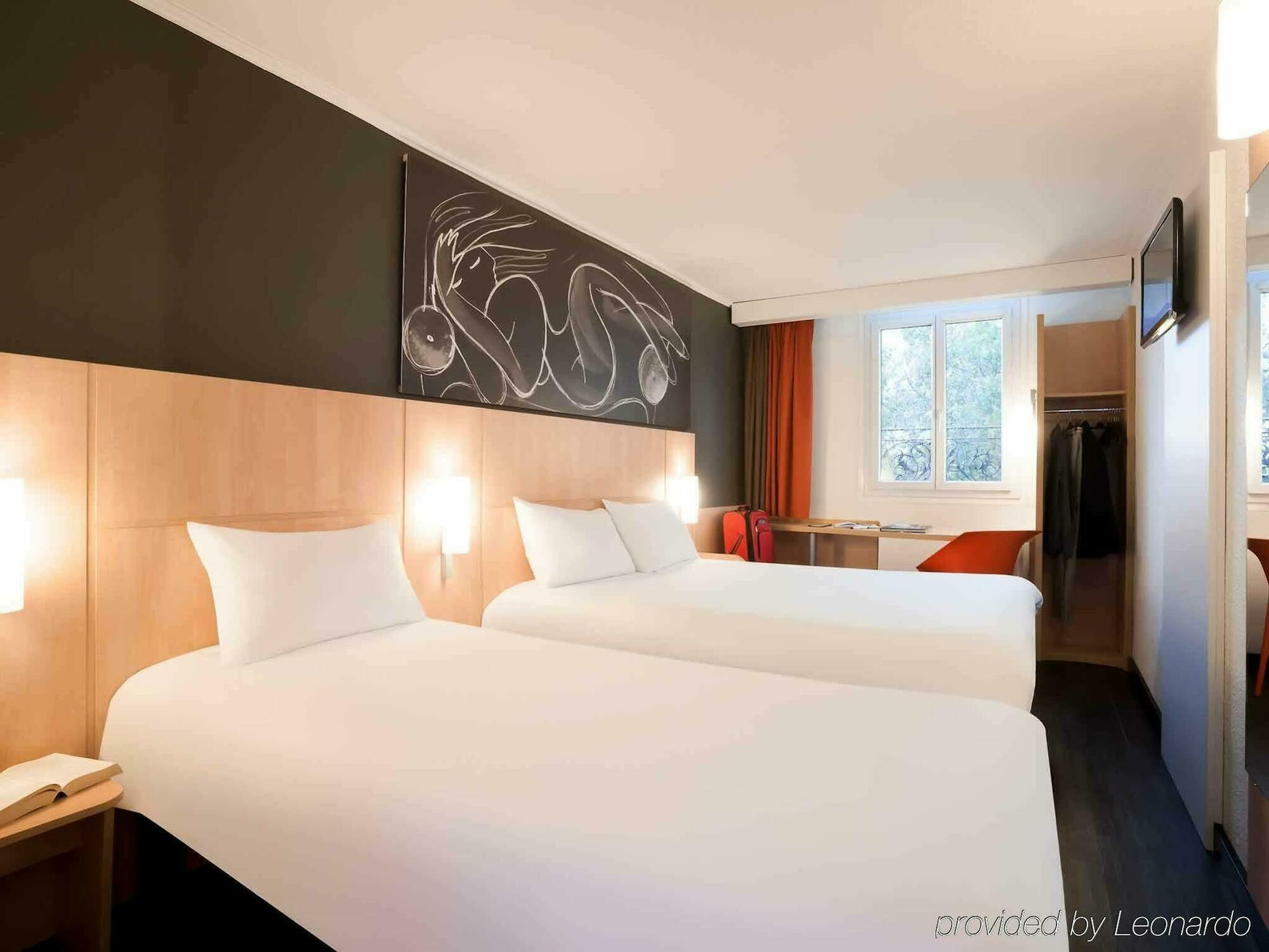 ไอบิส ปารีส แมน มงปาร์นาส 14 Hotel ภายนอก รูปภาพ